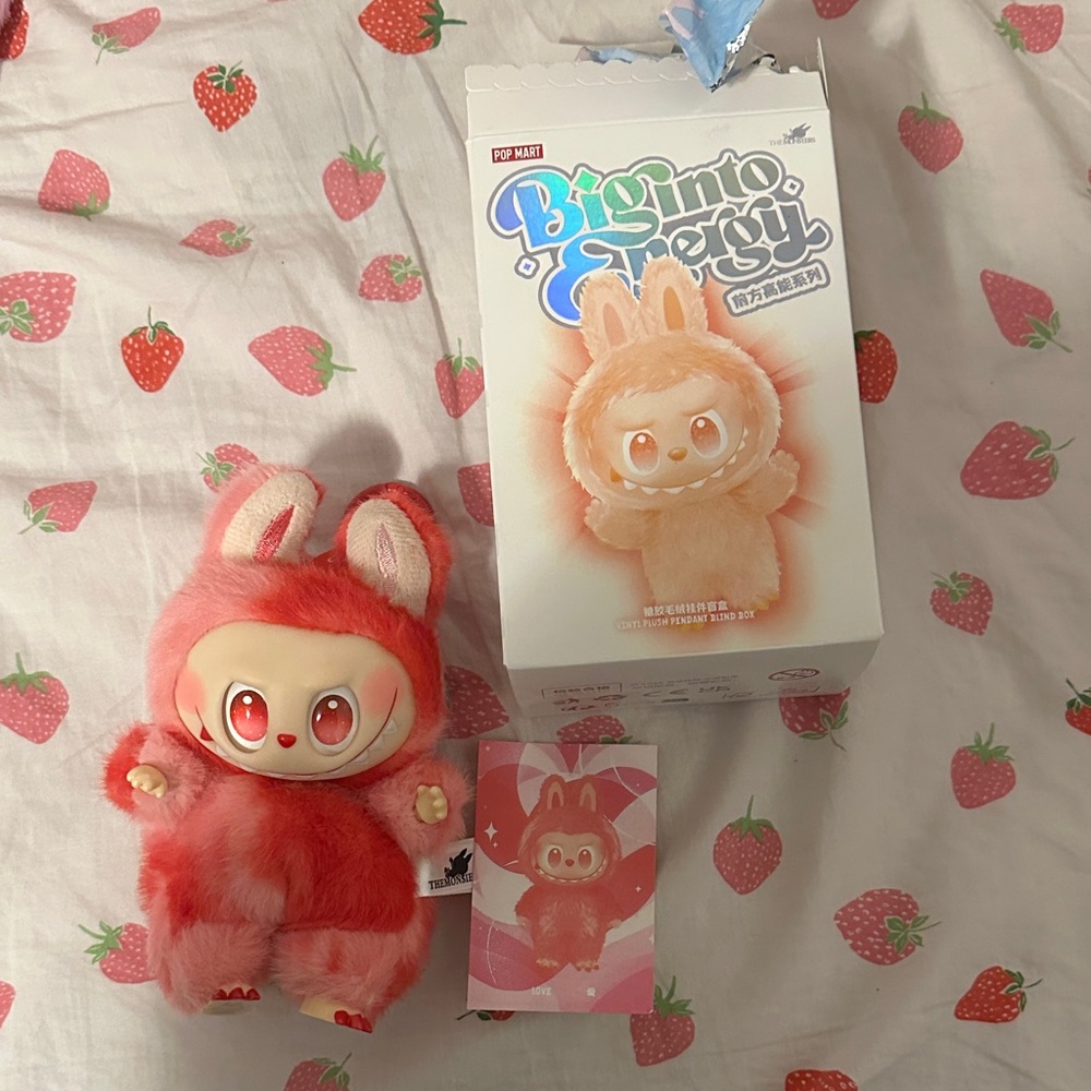 Cute “Love” Lafufu